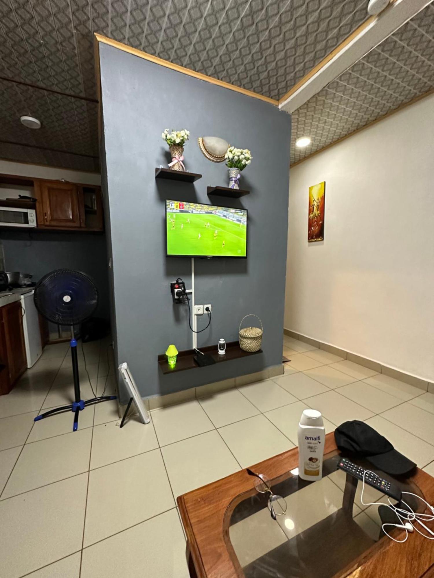 Les Logis De Nouvelle Route Bastos Appartement Yaoundé Buitenkant foto